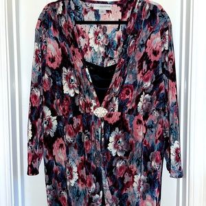Sag Harbor Blouse. Size 2X. Black and Mauve.